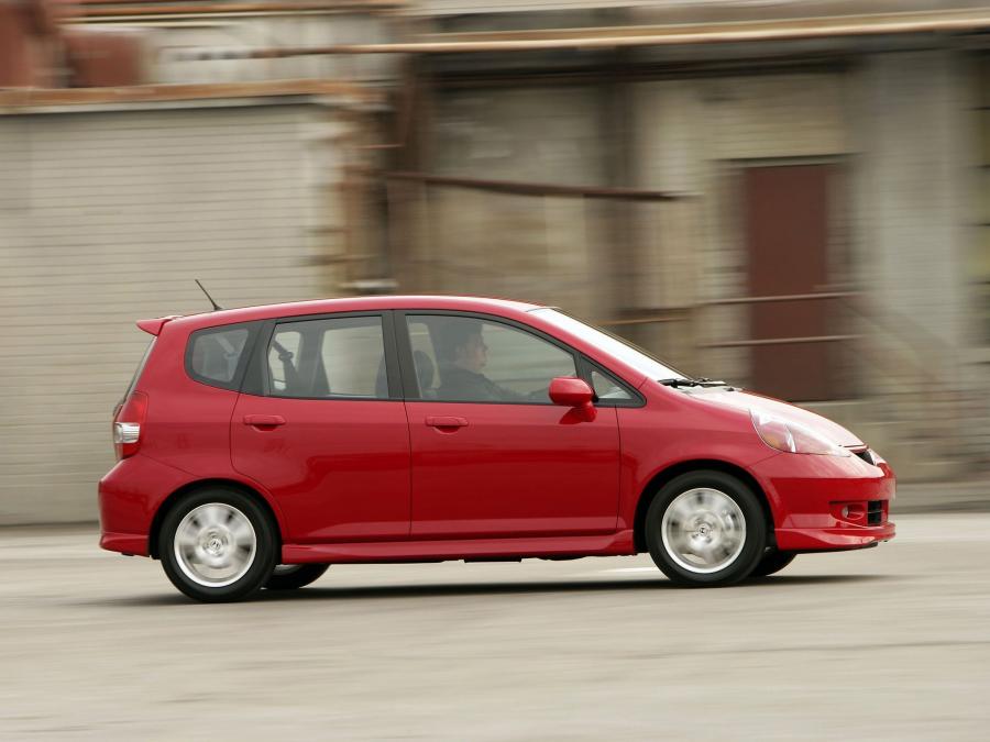  Honda Fit Sport 2006 года  (US) (фото 2 из 118)